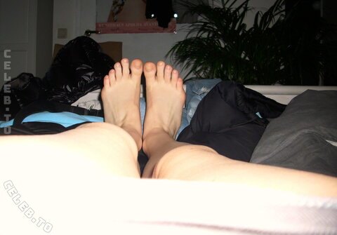 LeoniH nude photo 10