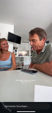 Leonyymartinek – Nippley Last picture zoomed and edited to make the nipples showing through better visible