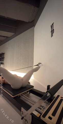 Leonyymartinek nude photo 8