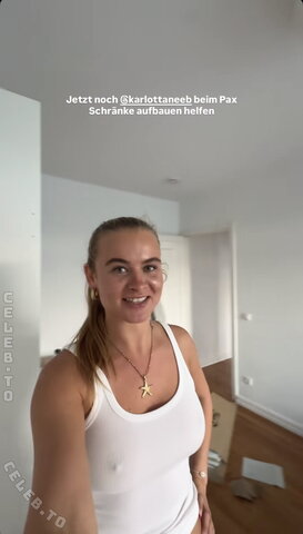 Leonyymartinek nude photo 3