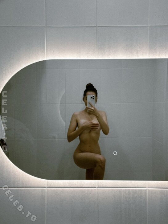 Leratlerat nude photo 2
