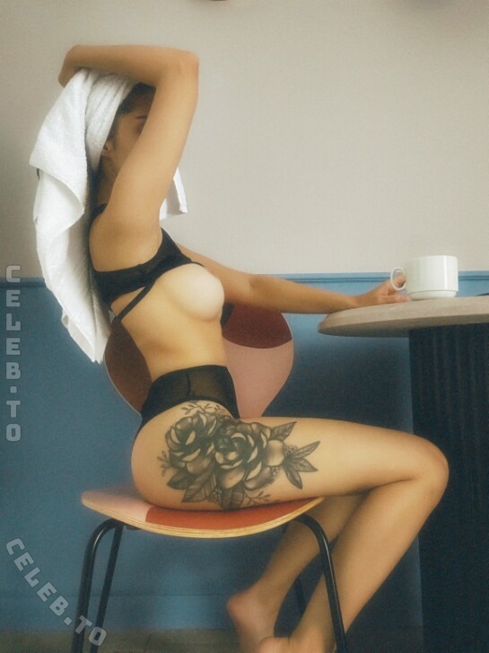 Leratlerat nude photo 7