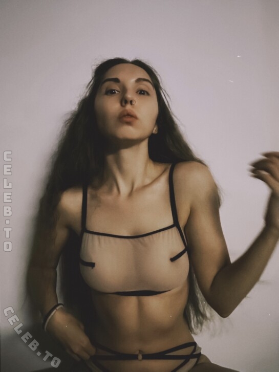 Leratlerat nude photo 6