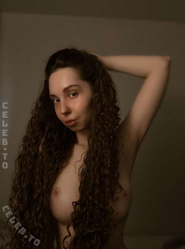 Leratlerat nude photo 8