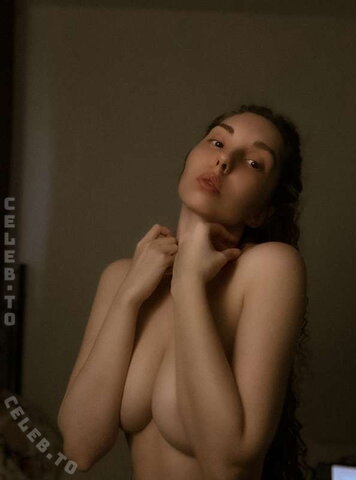 Leratlerat nude photo 3