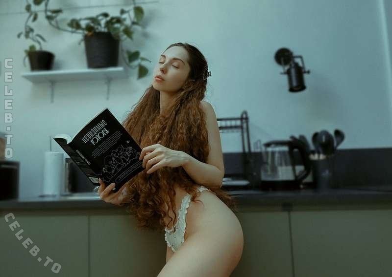 Leratlerat nude photo 10