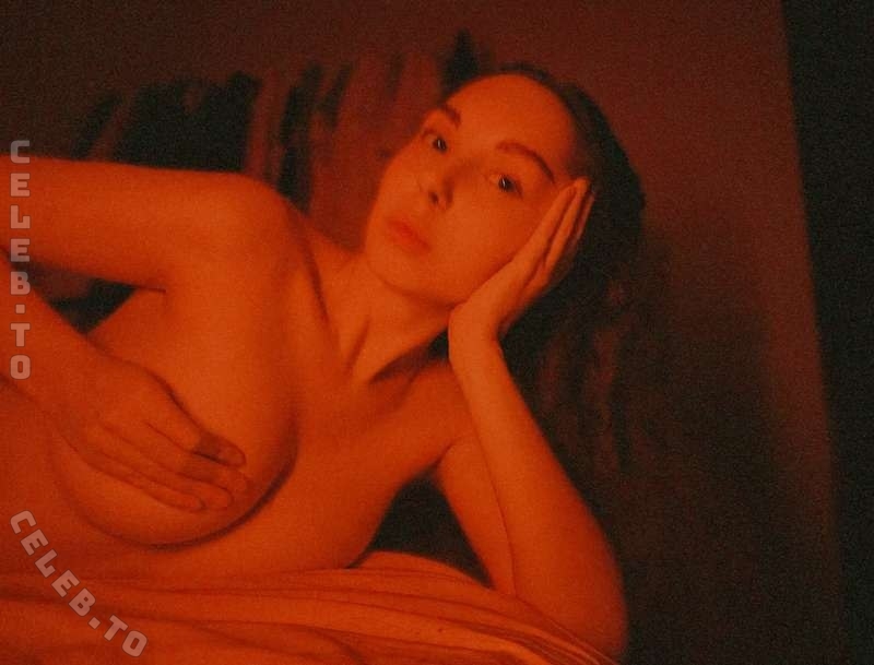 Leratlerat nude photo 12