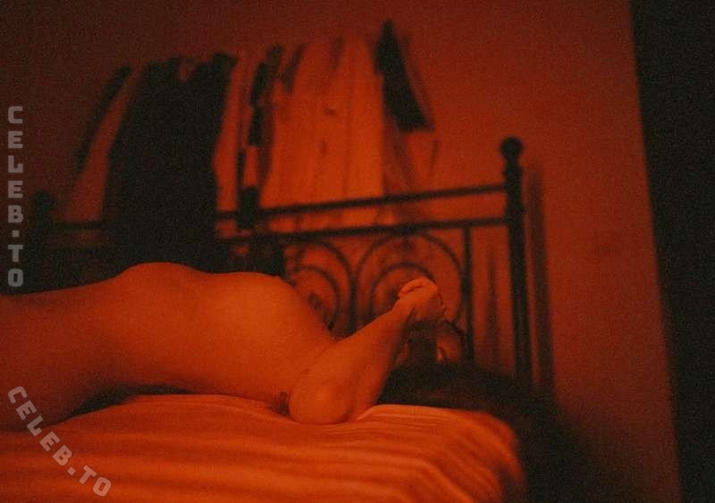 Leratlerat nude photo 21