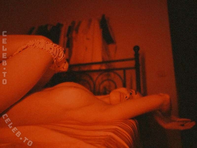 Leratlerat nude photo 23