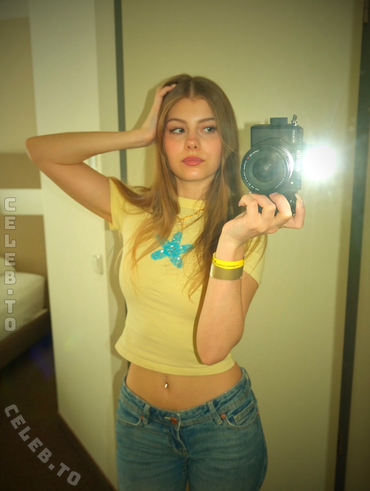 Lesley.bunny nude photo 1