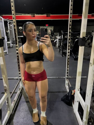 lesliem4rtinez nude photo 7