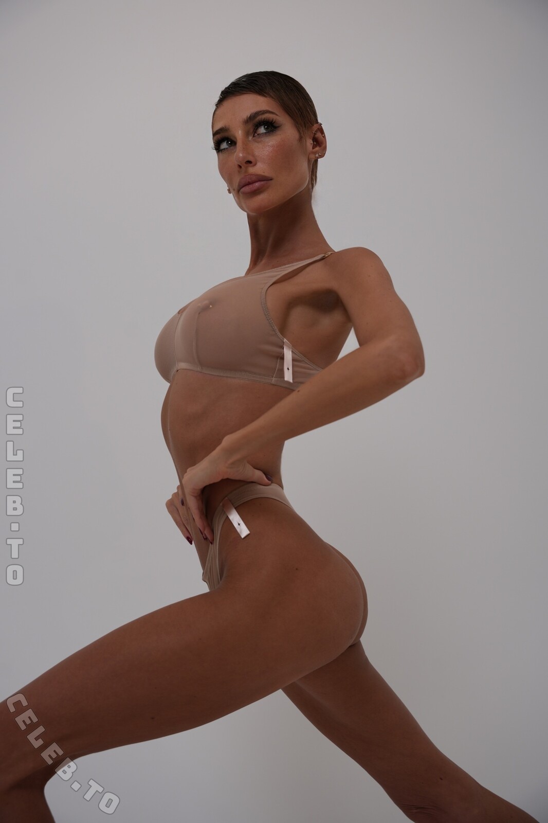 Letty Murr nude photo 17