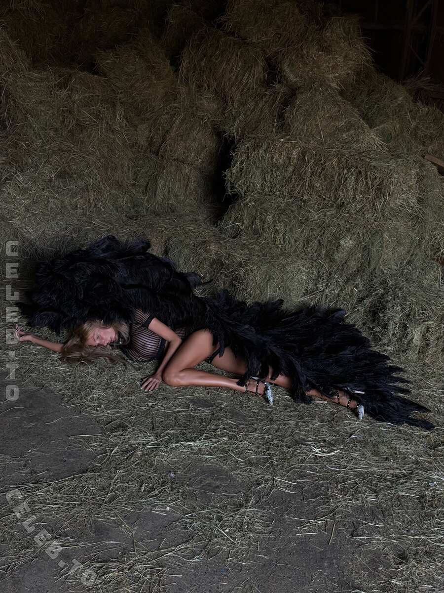 Letty Murr nude photo 3