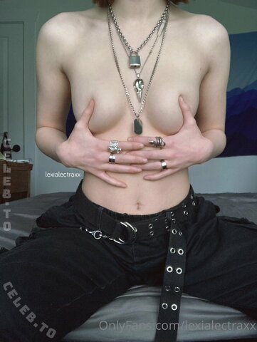 Lexi Alectra nude photo 4