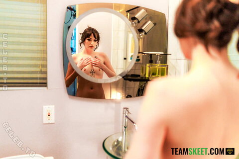 Lexi Luna nude photo 65