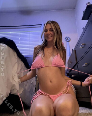 Lexi Smith nude photo 290