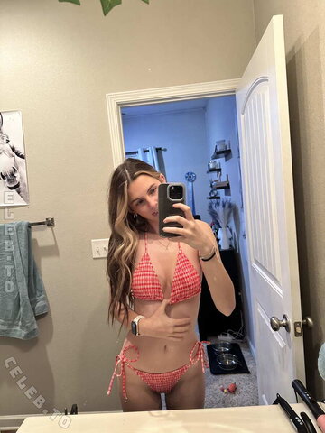 Lexi Smith nude photo 137