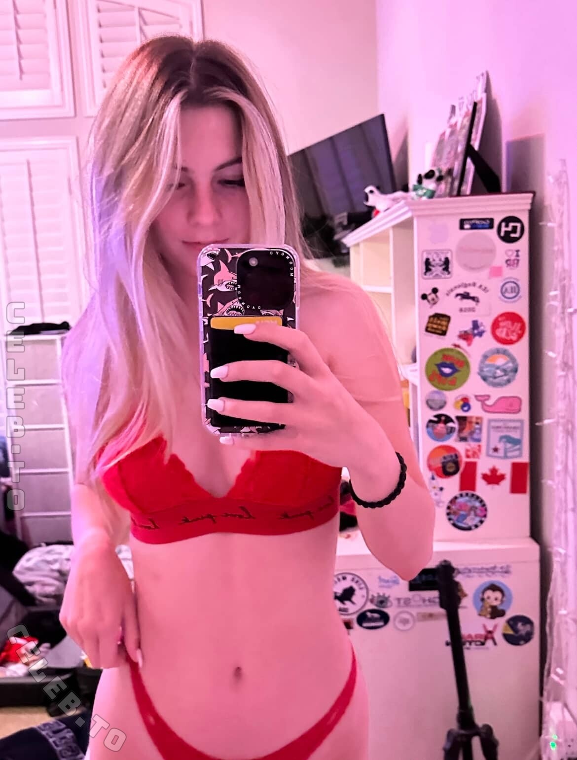 Lexi Smith nude photo 25
