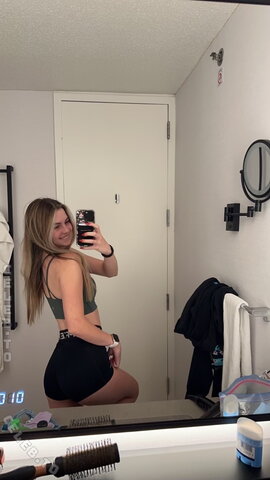 Lexi Smith nude photo 109