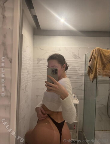 Lexi2001 nude photo 3