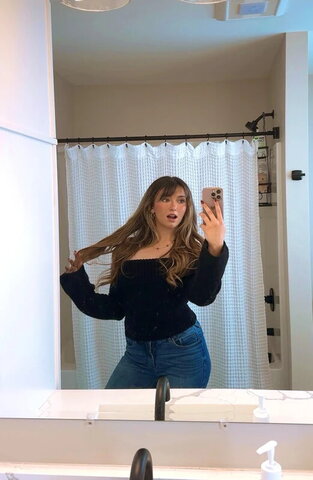 LexiRidings tiktok nude photo 11