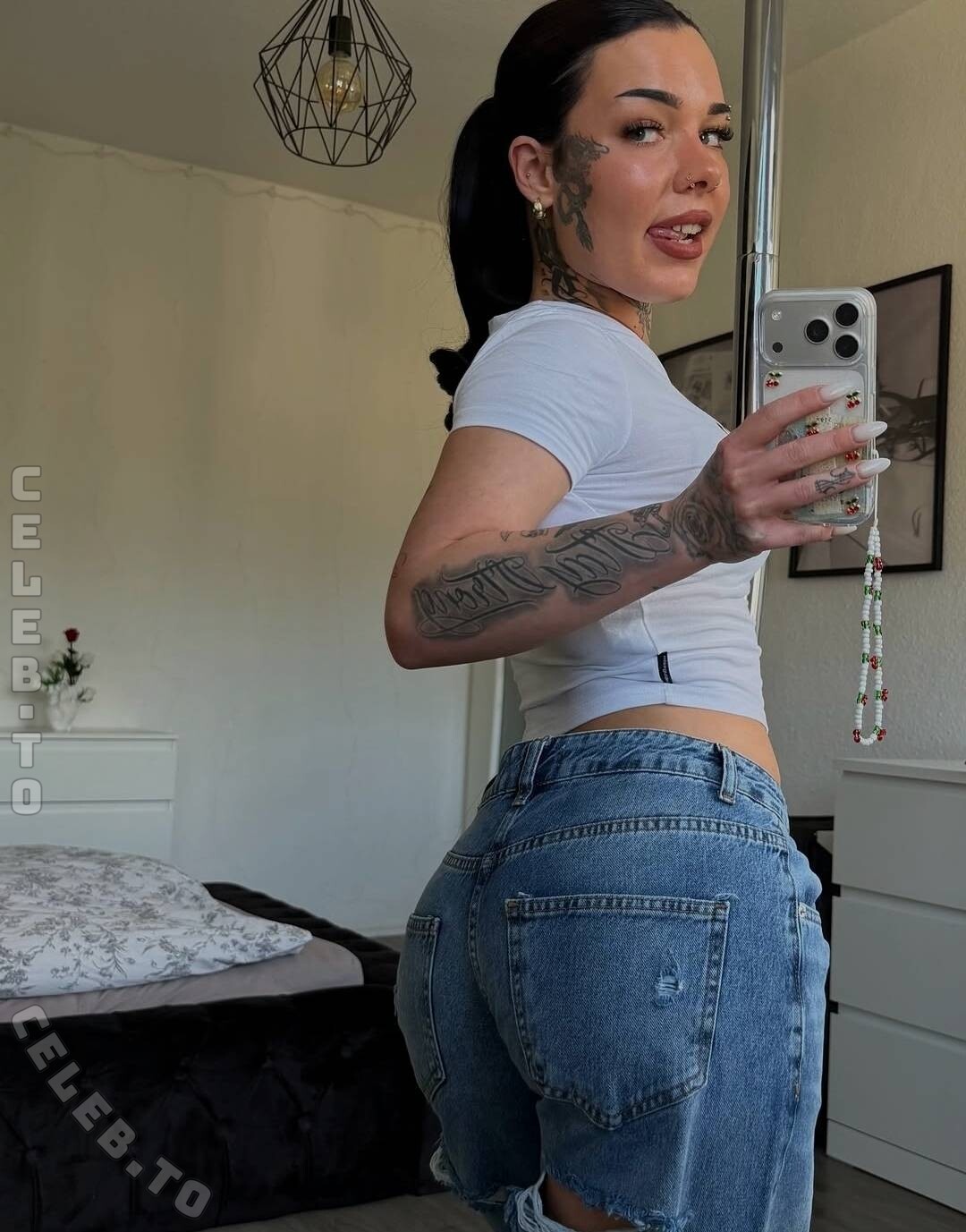 Lexxnie nude photo 1