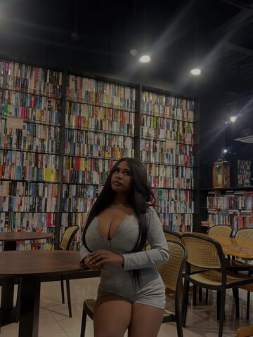 leybrownnn_ nude photo 9