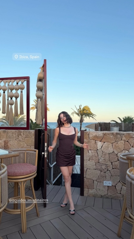 Leyla Afshonkar nude photo 1