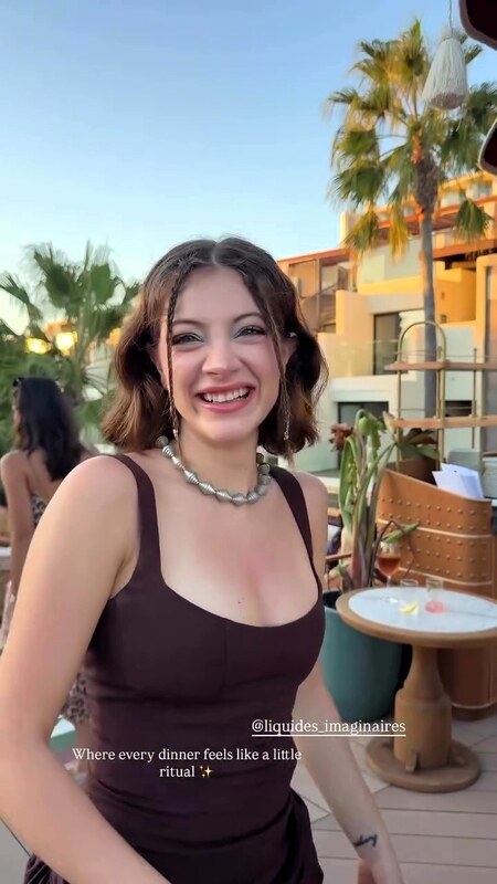 Leyla Afshonkar nude photo 4