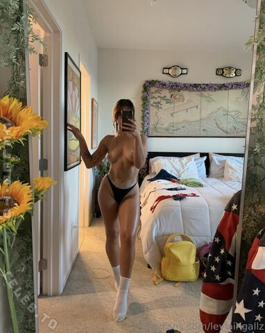 Leyla Ingalls New (2 photos)