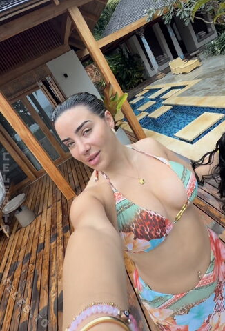 Leyla Lahouar nude photo 5