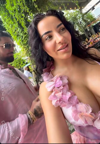 Leyla Lahouar nude photo 2