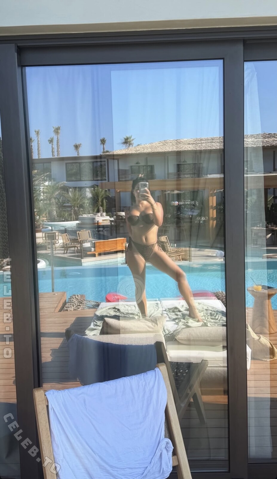 Leyla Lahouar nude photo 1