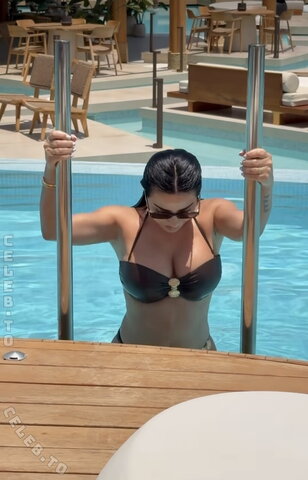 Leyla Lahouar nude photo 7