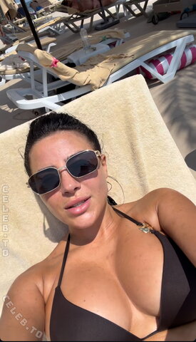 Leyla Lahouar nude photo 1