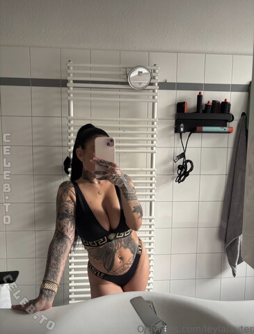 Leyla Lauter nude photo 8