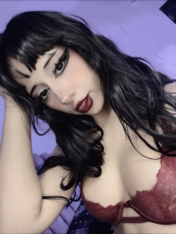 Leyli doll nude photo 14