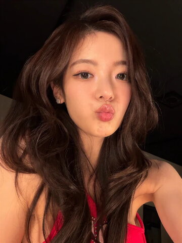 Lia nude photo 26