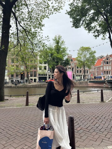 Lia nude photo 16