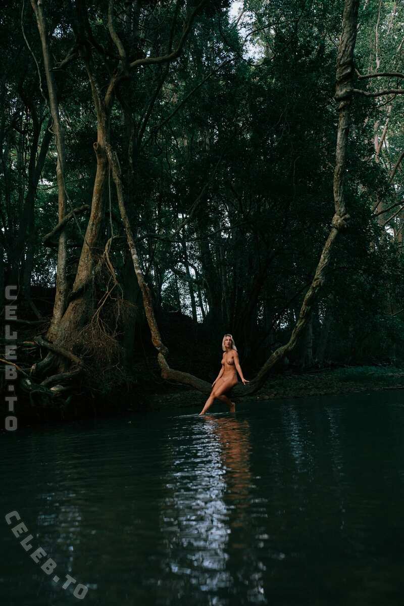 Liddiaa nude photo 6