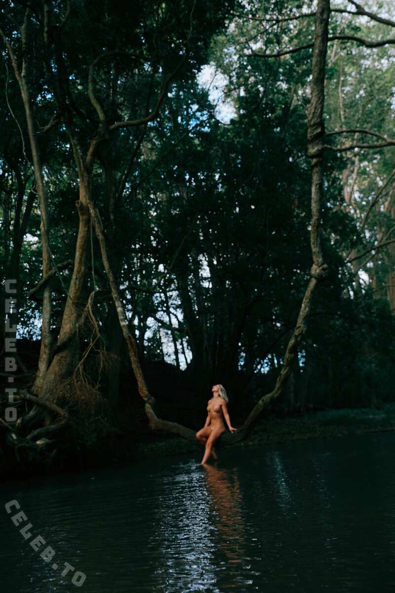 Liddiaa nude photo 16