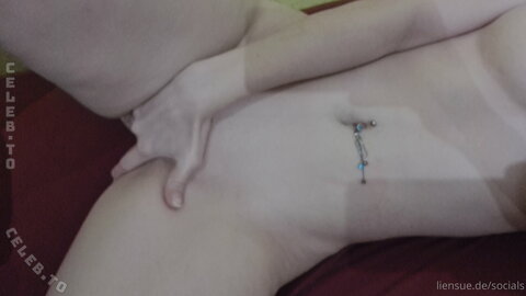 Liensue nude photo 42