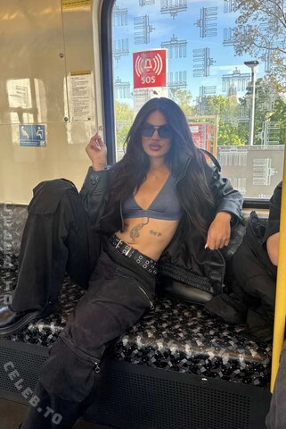 Lil janice nude photo 4