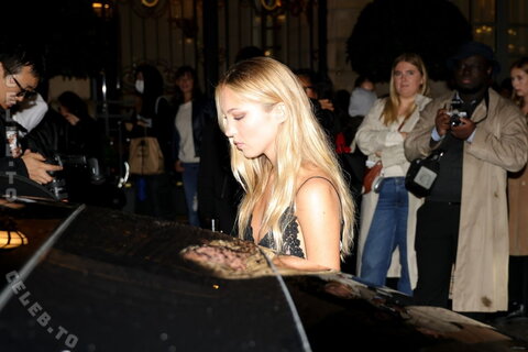 Lila Grace Moss nude