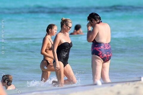 Lila Grace Moss nude