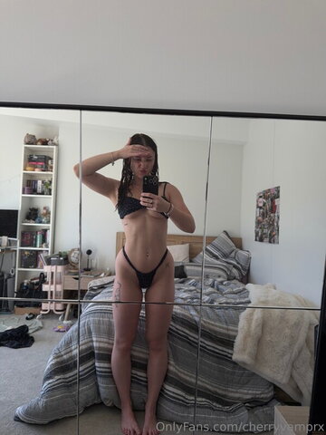 Lilah nude photo 38