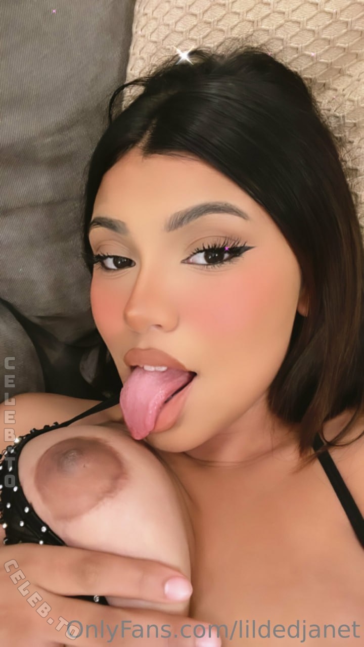 lildedjanet | avocado thottie nude photo 1