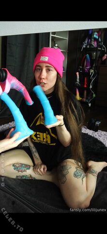 lilijunex – Fansly --> Download Click here