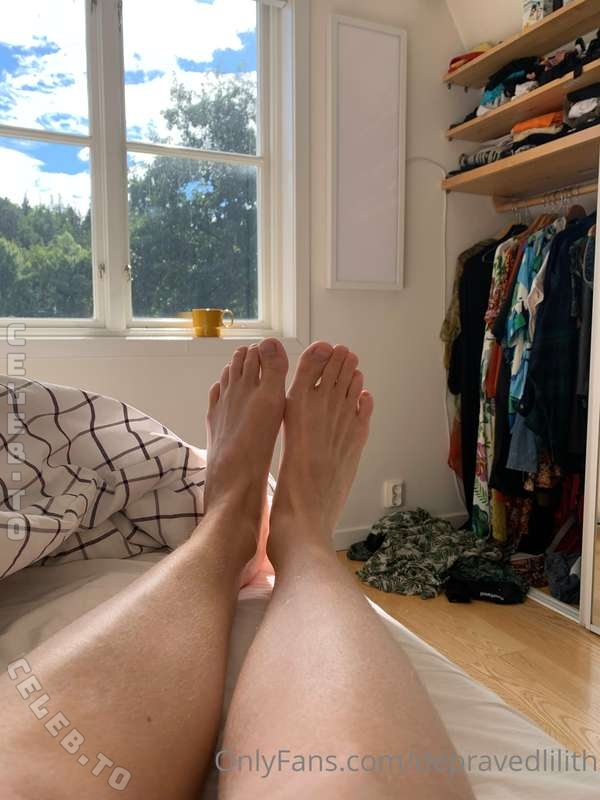 Lilith Etch nude photo 2