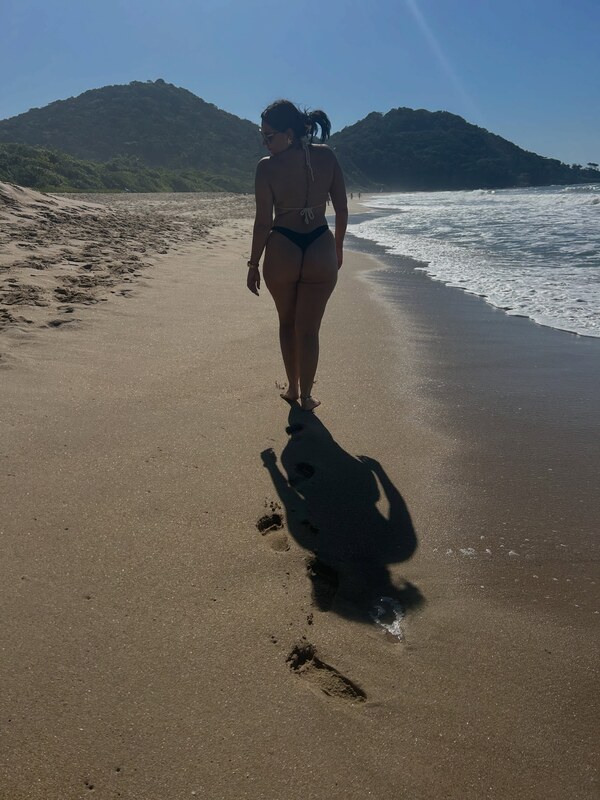 Liliyanah nude photo 1
